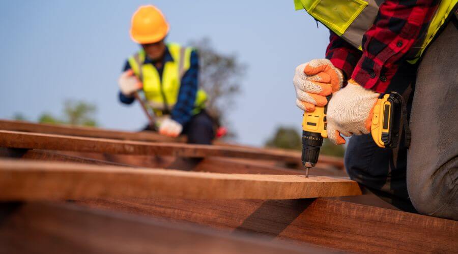 Professional gutter cleaning in Lake Huntington, NY